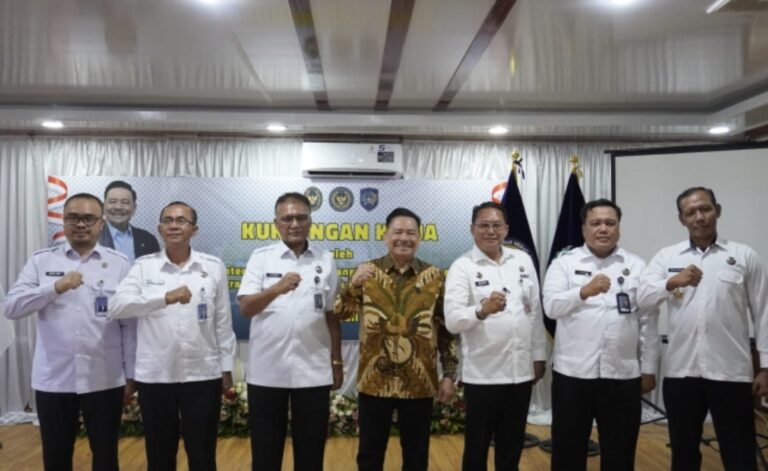 Wamenko Bidang Hukum, HAM, Imigrasi dan Pemasyarakatan Gelar Kunjungan Kerja ke Lapas Kelas IIA Pematang Siantar, Kalapas Labuhan Ruku Turut Hadir.
