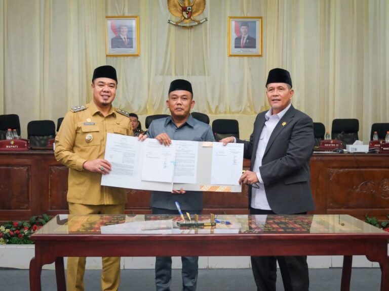 Rapat Paripurna DPRD Batu Bara, Wabup Dorong Tata Kelola Keuangan Daerah yang Transparan dan Akuntabel